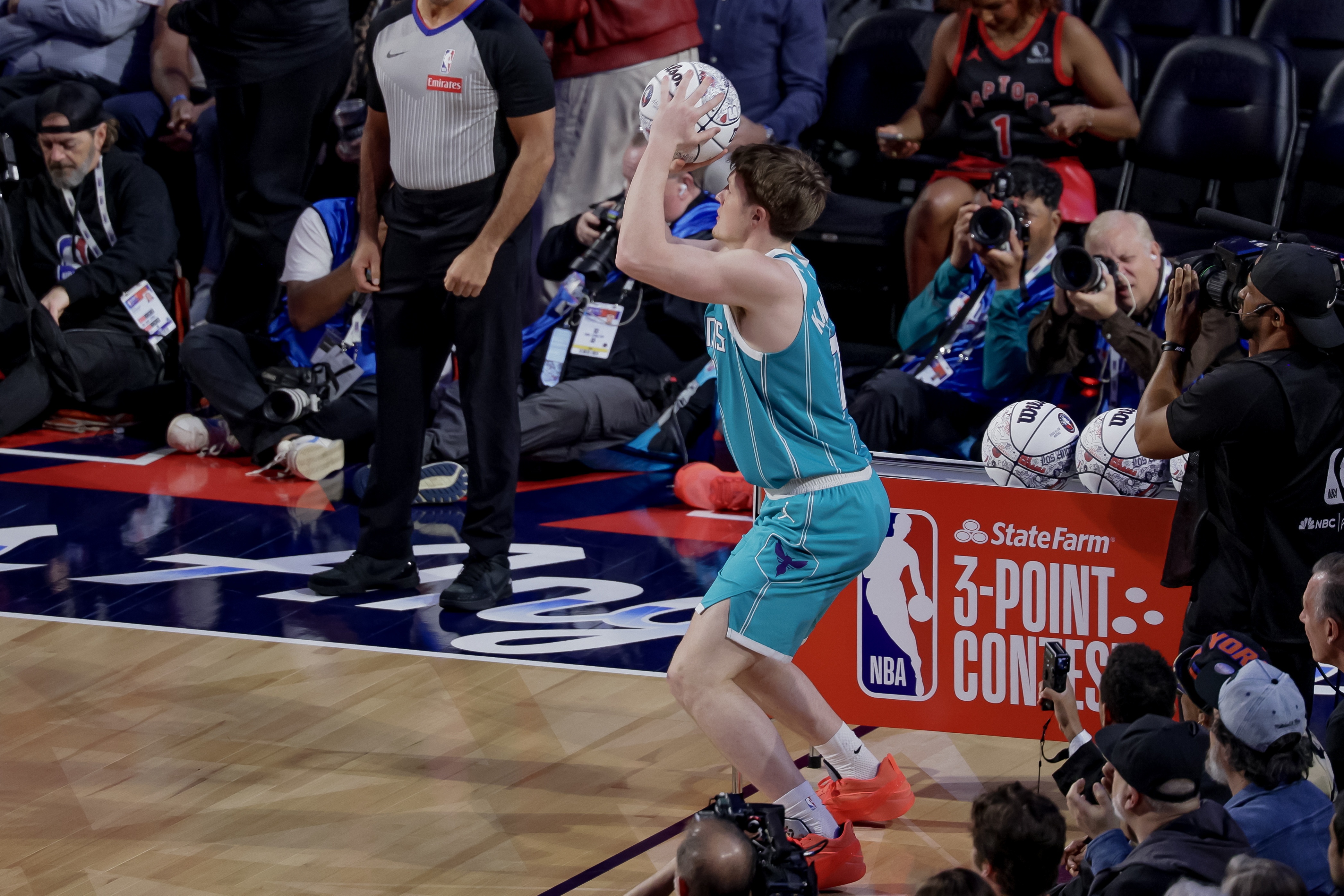 星空体育-差21记！解说：只要不伤 克尼佩尔会是新秀赛季3分命中最多的球员